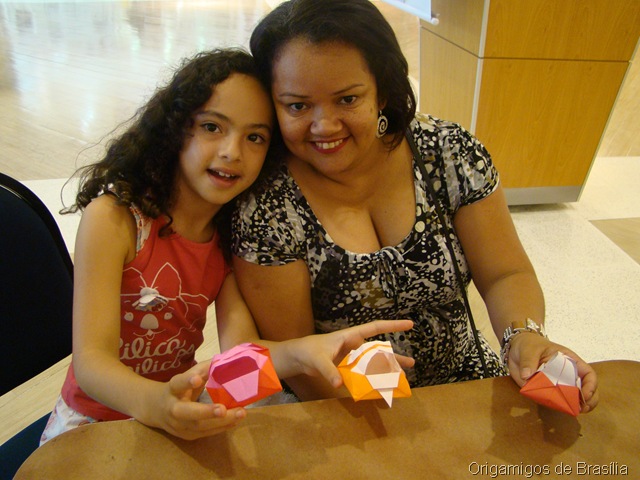 [Ana Victoria e sua mamãe Cláudia 1[3].jpg]