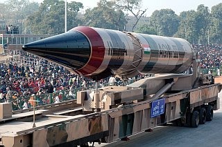 Nulear-capable Agni Ballistic Missile Wallpaper [Agni 3]