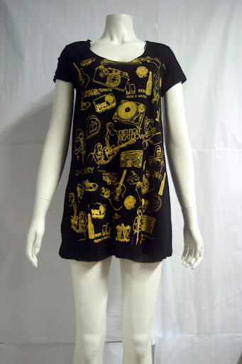 "Detroit Beat Down" Silkscreen in yellow on black cotton. MPMIS0409-002 S$ 29.90 PTP:16" STH: 29