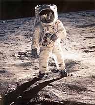 [primeros pasos de Aldrin sobre la luna[6].jpg]