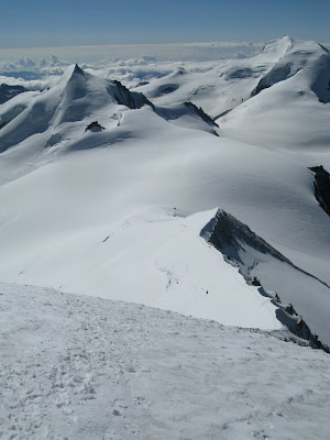 Blick vom Alphubelgipfel (4.206 m)