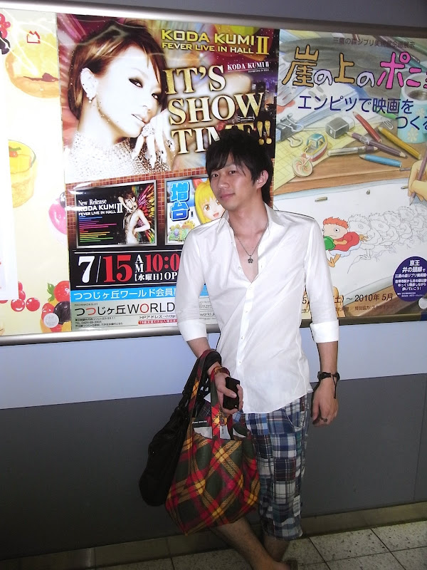 http://lh4.ggpht.com/_EOFarVdN9qU/SmM2uAx8nyI/AAAAAAAAD-0/D3hGJVgo-6A/s800/RIMG0676.JPG