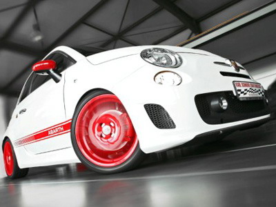 Fiat 500 Abarth with red disks