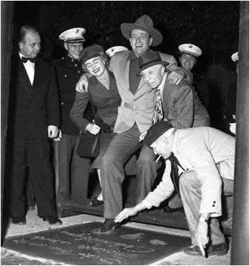 Chinese Theatre - John Wayne 25-01-1950