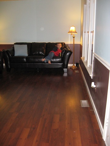[Family Room, phase 1 001[4].jpg]
