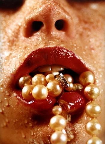 [artwork_images_117467_314052_marilyn-minter[6].jpg]