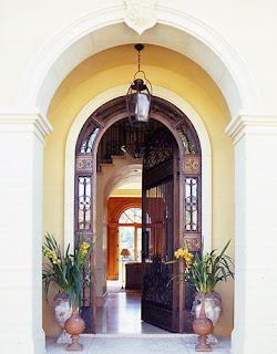2-lush-life-doorway-dec0707_xlg.jpg