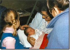 1984 12 25 Cordelia and Bedstemor meet Elinor for the first time, she is 6 hours old 1984 12 25 Cordelia and Bedstemor meet Elinor for the first time, she is 6 hours old