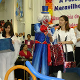 Stacy e ver.Marta Costa sorteiam brindes.JPG
