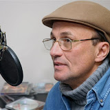 orando na rádio americana.JPG