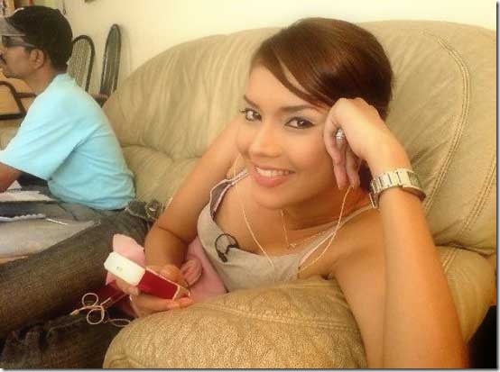 Faezah Elai