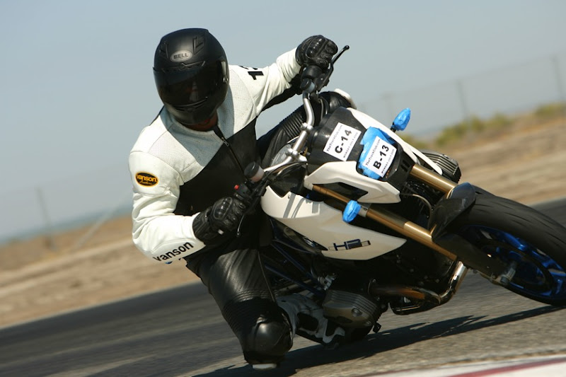 Alonzo on the track - GET SOME !!