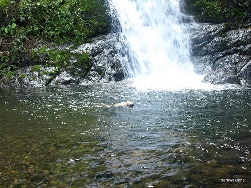[Visiting_a_waterfall_in_Sarawak_175.jpg]