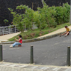 Unos patines hacen dos patinetas Unos patines hacen dos patinetas