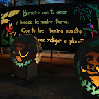 Estela de faroles con motivos ambientalistas