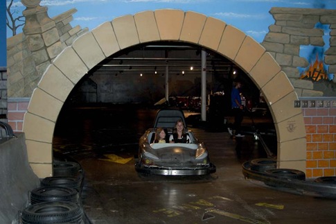[2010_0611_Bryce_14thbirthdayparty-50w[2].jpg]