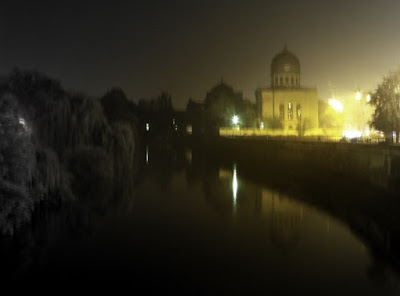 Oradea. Oglindiri nocturne