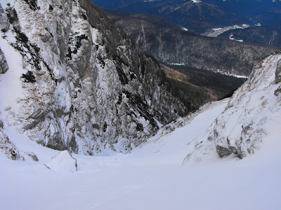 urcand pe Valea Alba