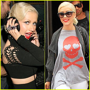 [christina-aguilera-skull-bones[5].jpg]