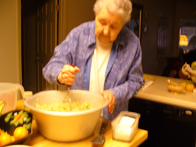 [Dressingmakin0154.jpg]
