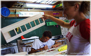 Construction dans l'atelier modéliste.