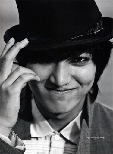 Black And White Fashion Photos. Black and White Fashion