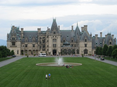 [Biltmore house[3].jpg]
