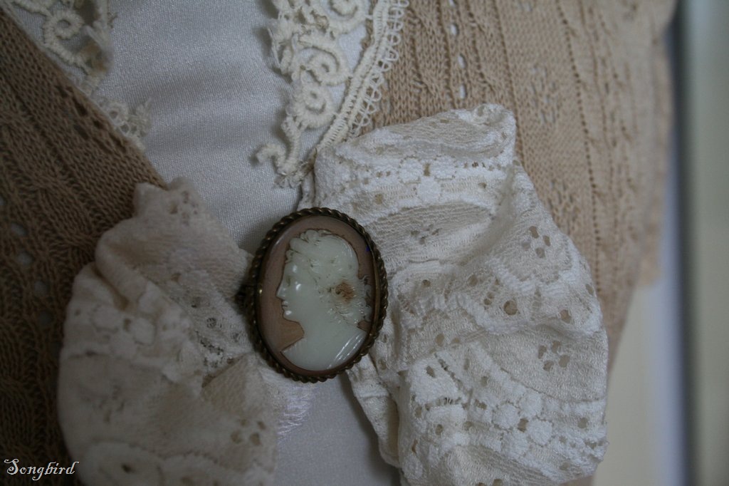 [13revamp_0032.jpg&description=Let’s Revamp')]