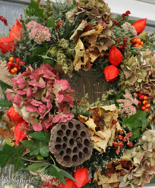[Fall wreath frontdoor detail[4].jpg]