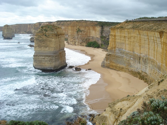 [MtGambierOceanRoad0905.jpg]