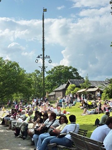 [2010, Skansen, Midsommar 011[3].jpg]