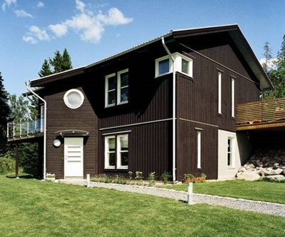 Alcro, Svart fasad