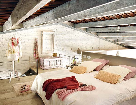 [Loft med rosa accenter 3.jpg]