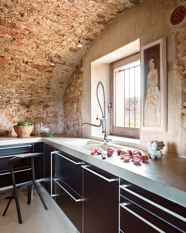 [vintage-farmhouse34.jpg]
