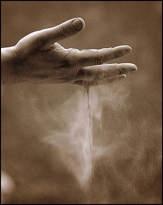 [Sand clock[2].jpg]