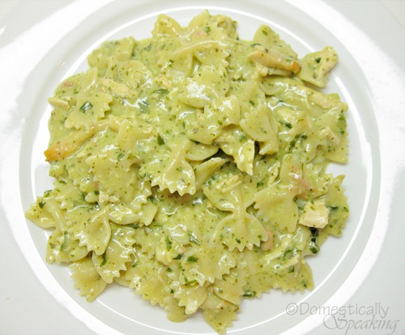[pesto chicken pasta 1[4].jpg]