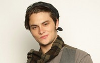 [Shiloh Fernandez a goth Piroskában[2].jpg]