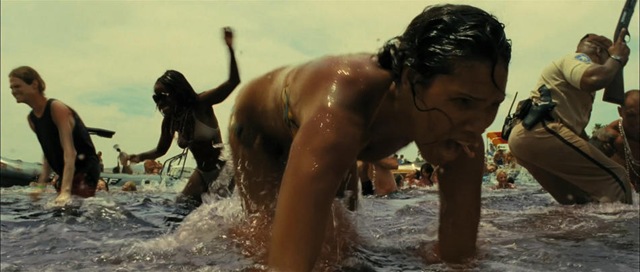 [Piranha 3D 00000 8[4].jpg]