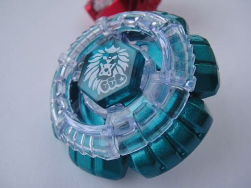 Cyber Leone Beyblade