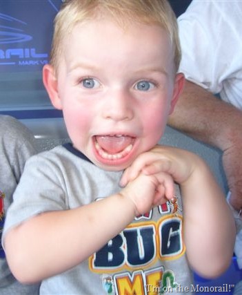 [BoysBeingSilly_Sept3,2009_Disneyland_ 063[15].jpg]