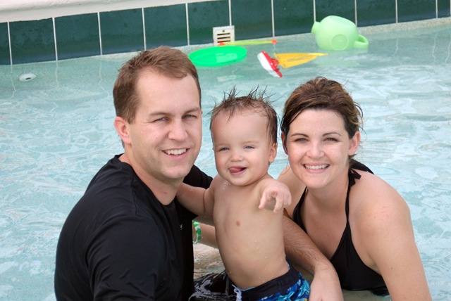 [forman three in baby pool[5].jpg]