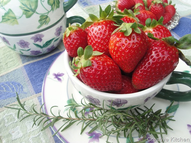 [Strawberries[6].jpg]