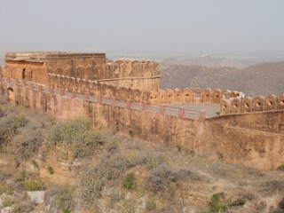 [P32727534.jpg]