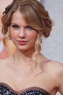 [220px-TaylorSwiftApr09[3].jpg]