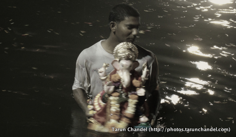 Night Ganesh Visarjan Festival Mumbai, Tarun Chandel Photoblog