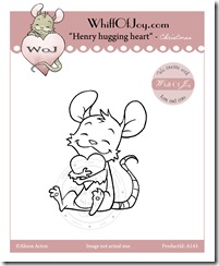 A143_Henry Mouse hugging heart