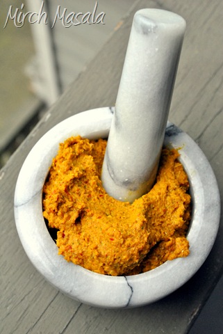 [How to make Yellow Curry Paste[10].jpg]