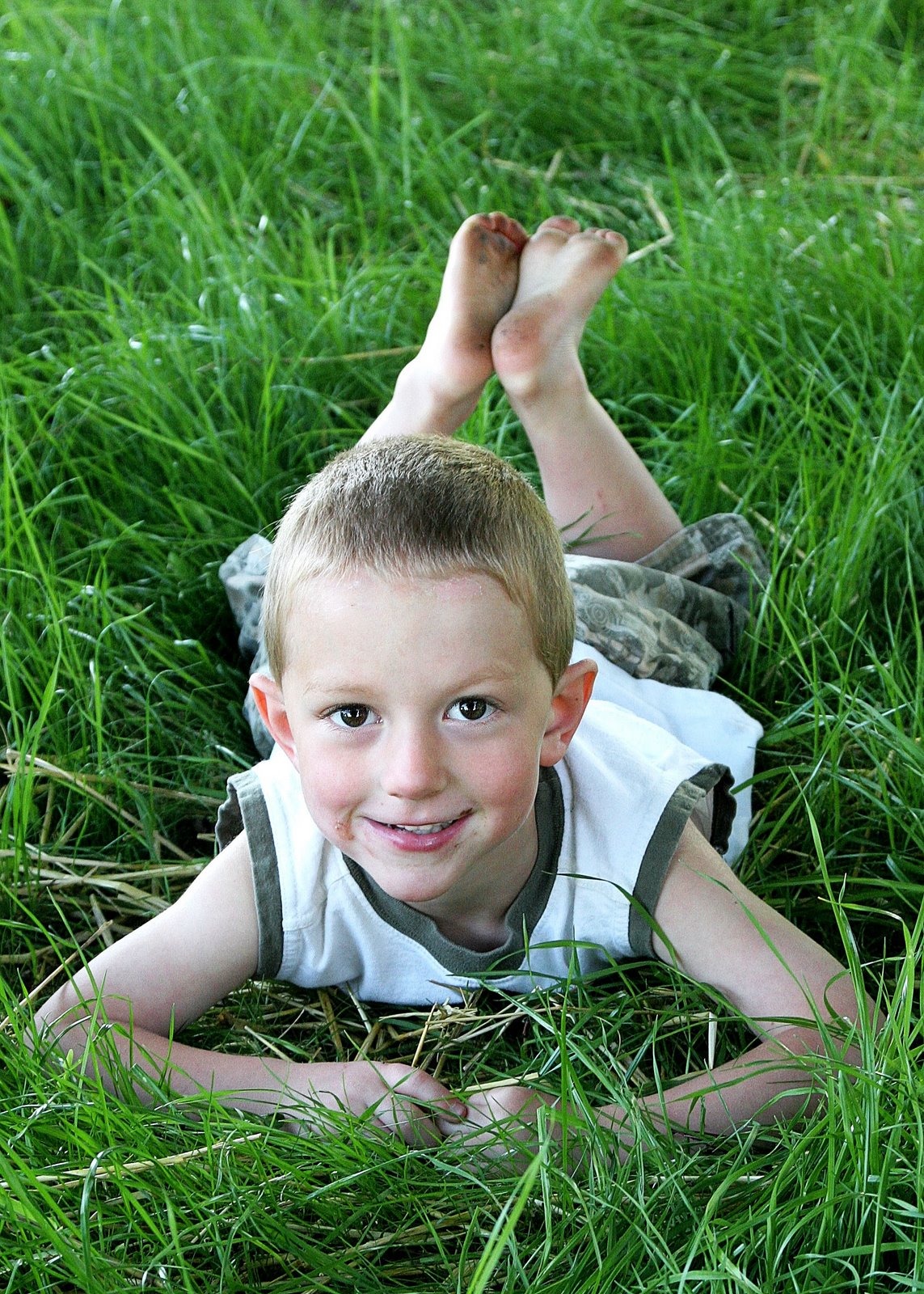 [Daniel in our grass[9].jpg]
