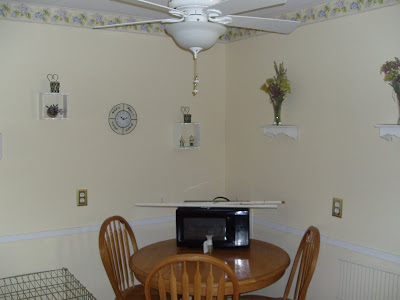 http://lh4.ggpht.com/_H6OF0iQPPIQ/SiwpvHhPvVI/AAAAAAAAROc/lOvIcrd_kok/s400/Kitchen%20002.jpg