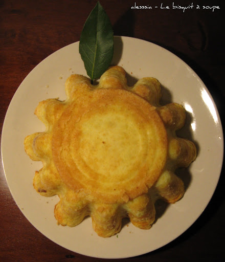 Tortino di patate con ripieno di salsiccia e scamorza Tortino di patate con ripieno di salsiccia e scamorza